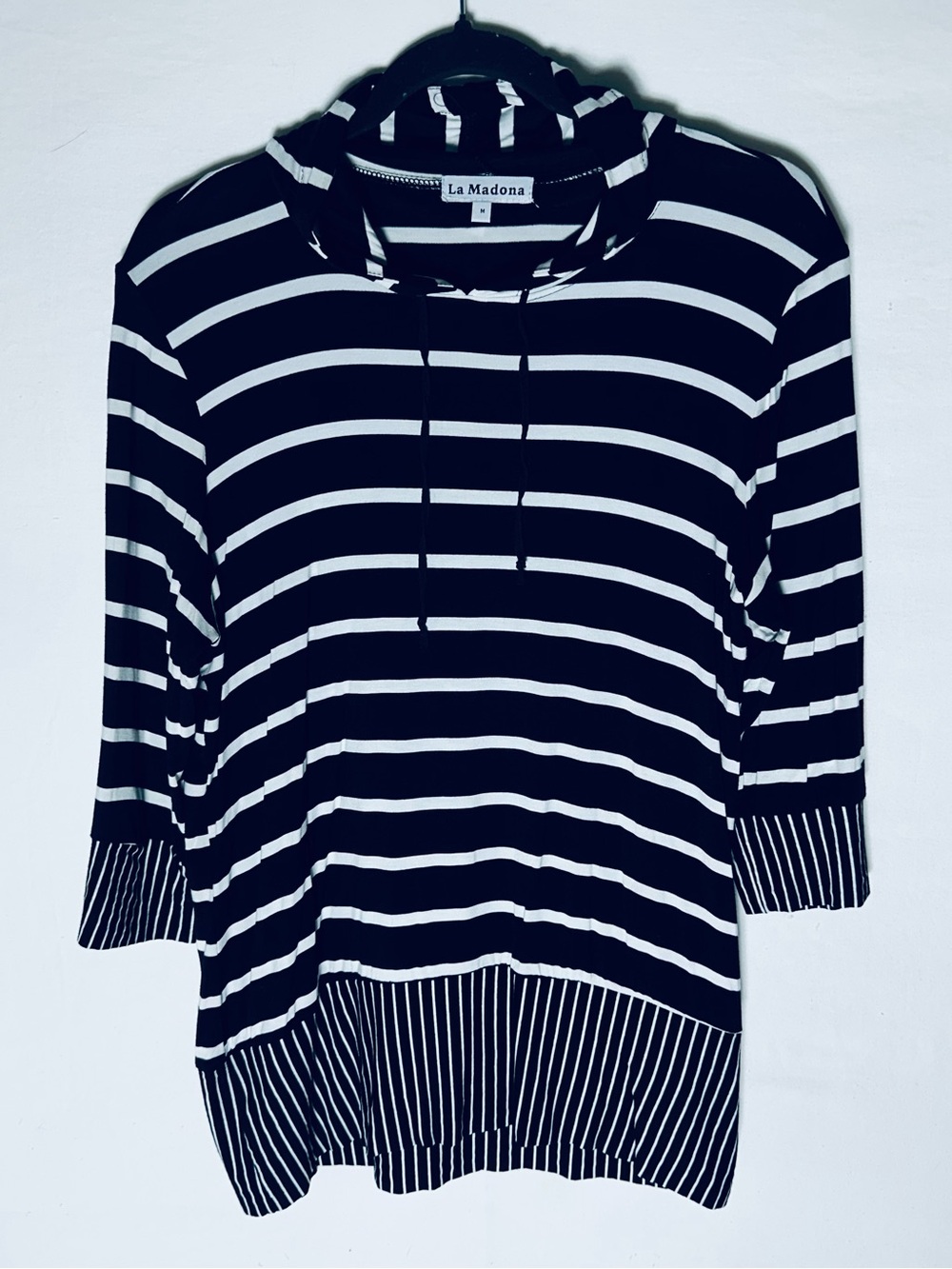 La Madona Black White Striped Lightweight Pullover Hoodie 3/4 Sleeve M